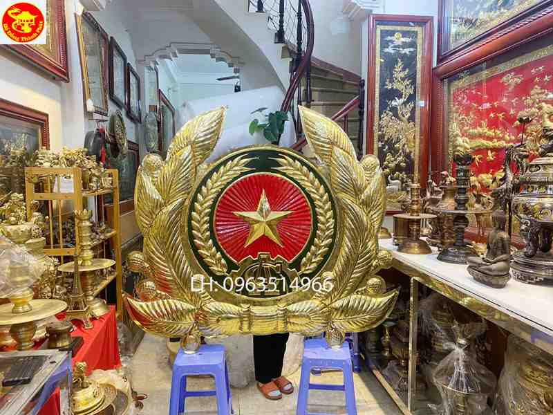 huy hiệu công an nhân dân đường kính 1,4 m