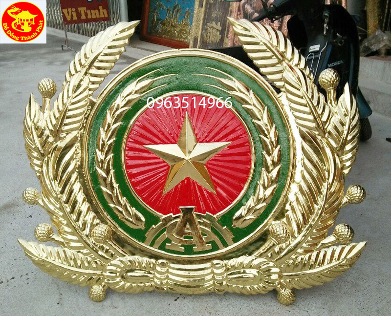 quốc huy bằng đồng đường kính 1,4 m
