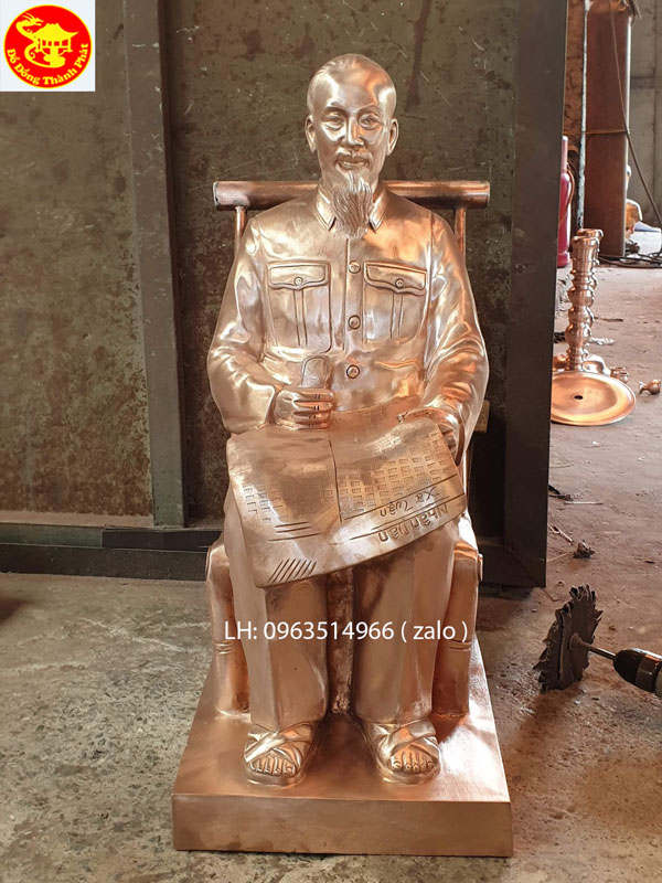 tượng đồng bác hồ ngồi nghê may